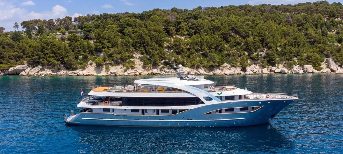 Bella | 18-Cabin Luxury Motor Yacht | Croatia Charter | Booktheboat