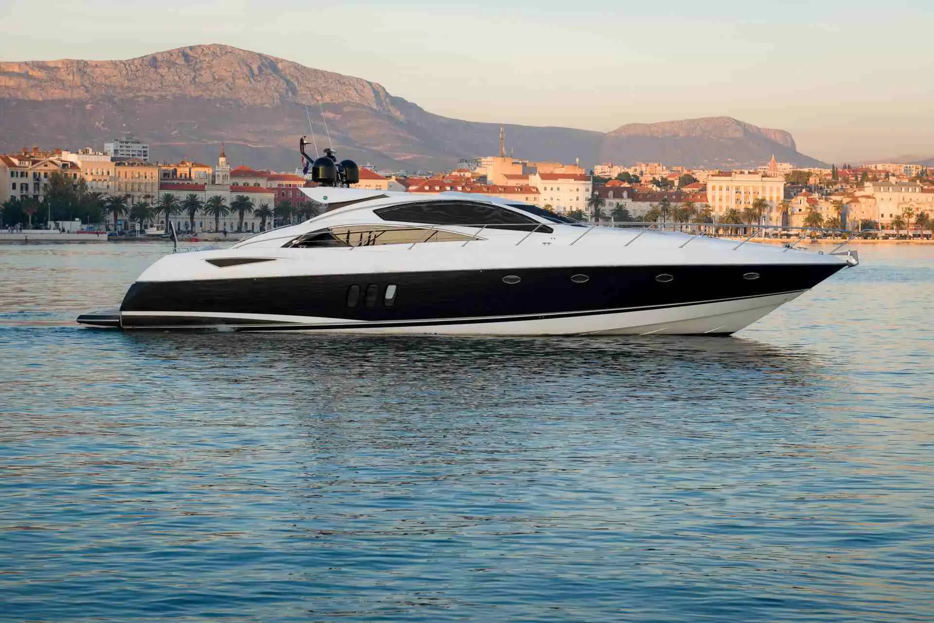 Glorious | Sunseeker Predator 72 | 3-Cabin Comfort Motor Yacht | Croatia Charter | Booktheboat 