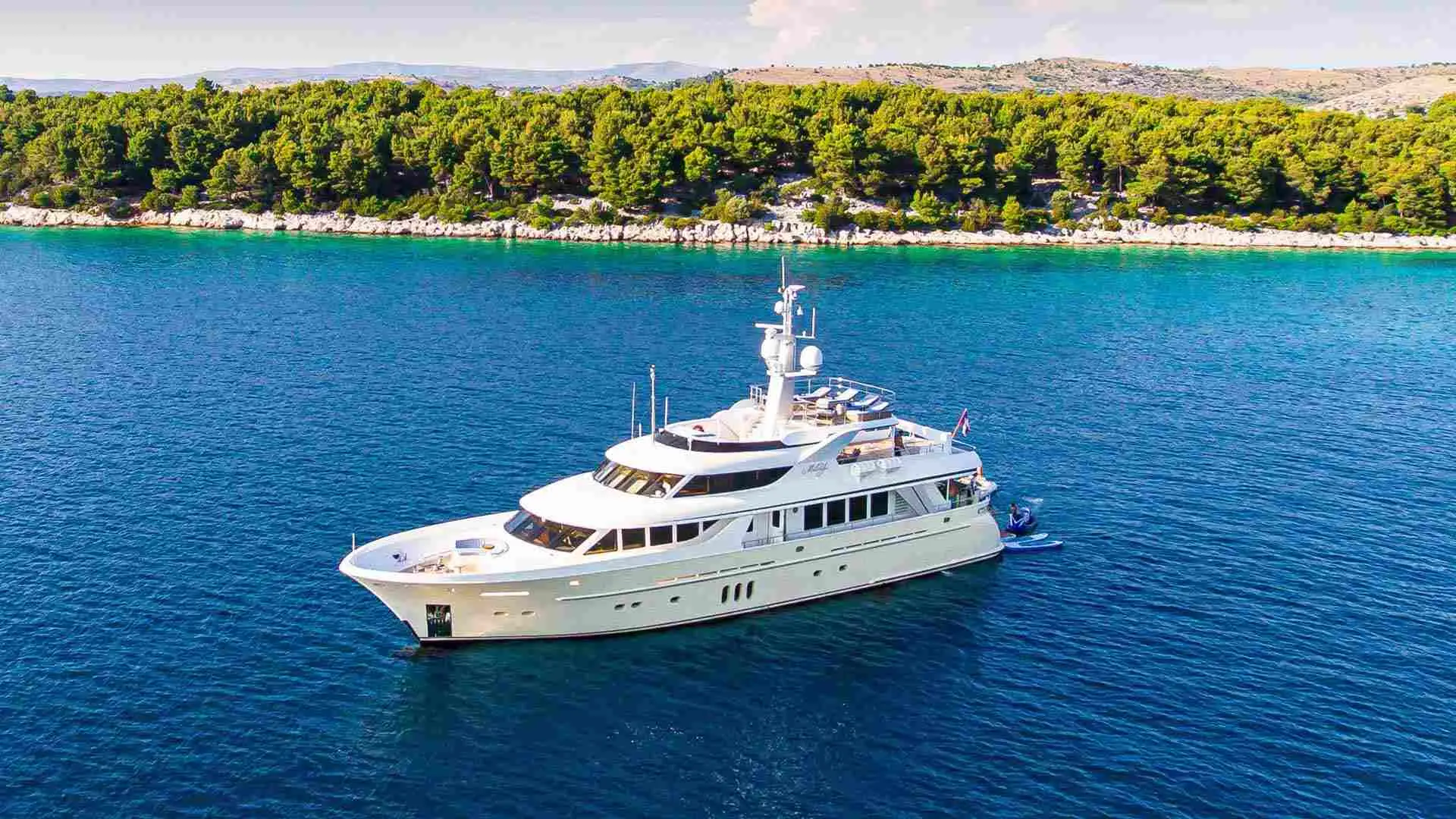 Milaya | Timmerman 33 | 4-Cabin Luxury Motor Yacht | Croatia Charter | Booktheboat 