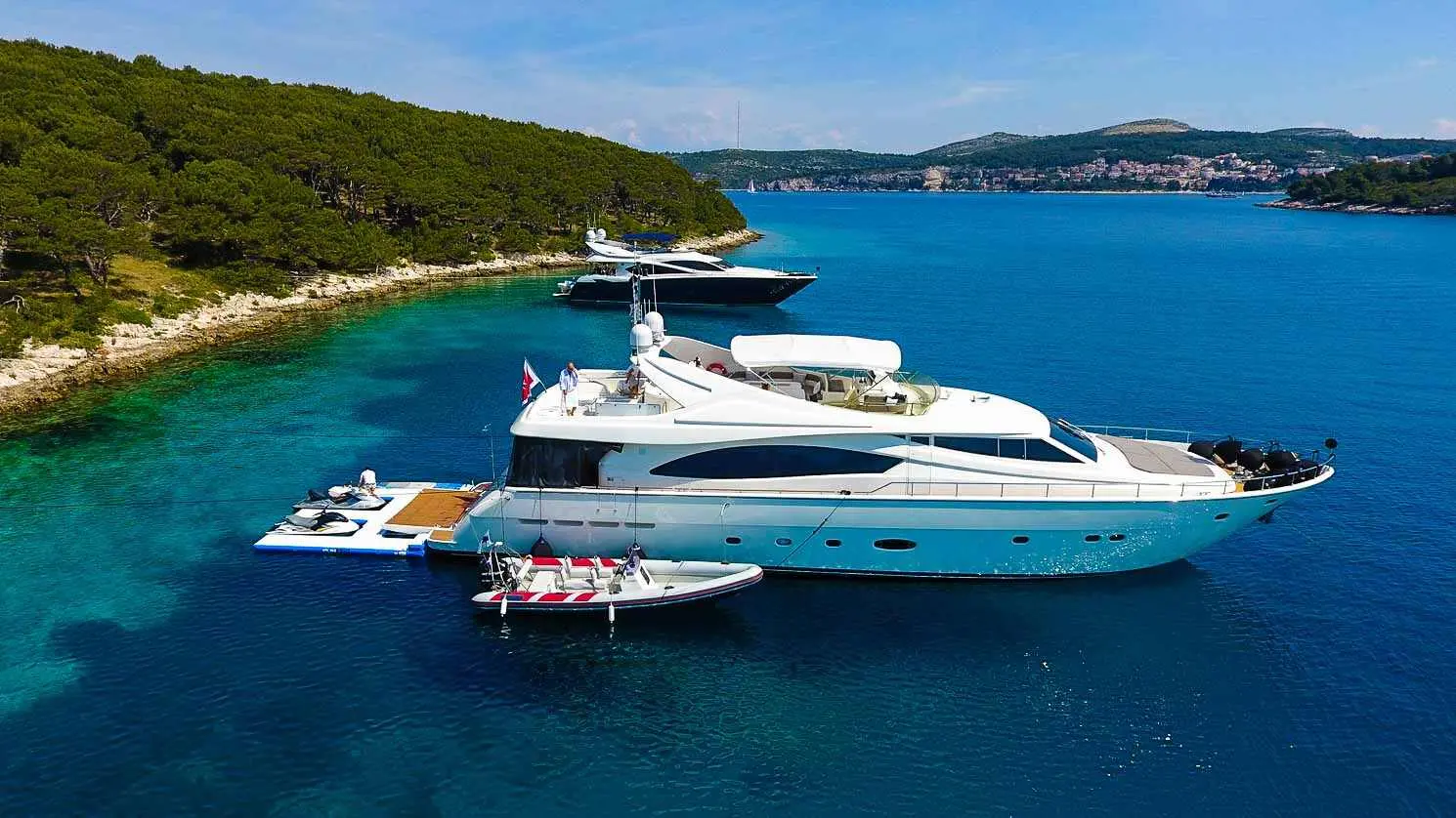 Miss Katarina | Ferretti 880 | 4-Cabin Luxury Motor Yacht | Croatia Charter | Booktheboat 