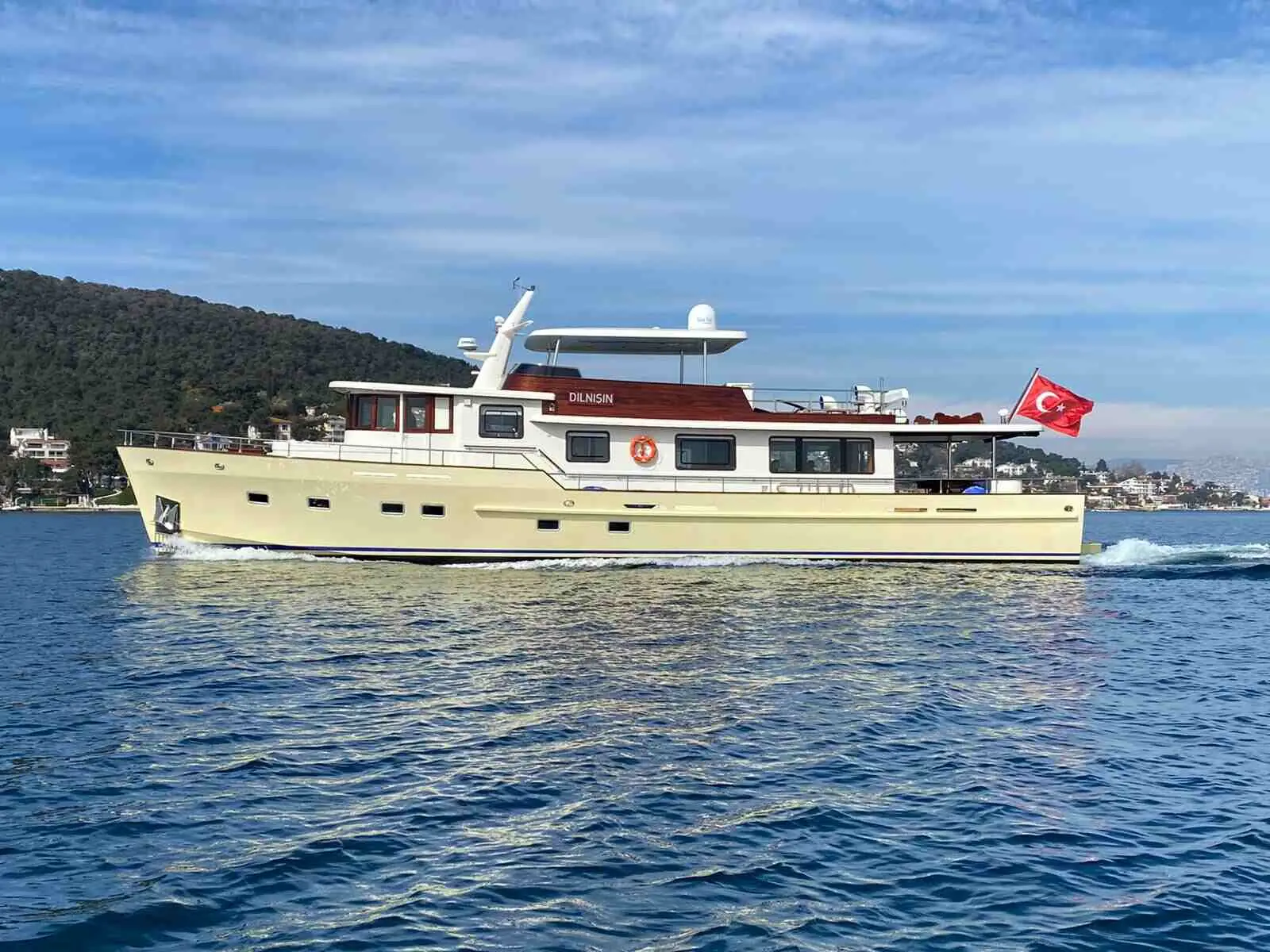 Dilnisin | 3-Cabin Luxury Motor Yacht | Marmaris Charter | Booktheboat