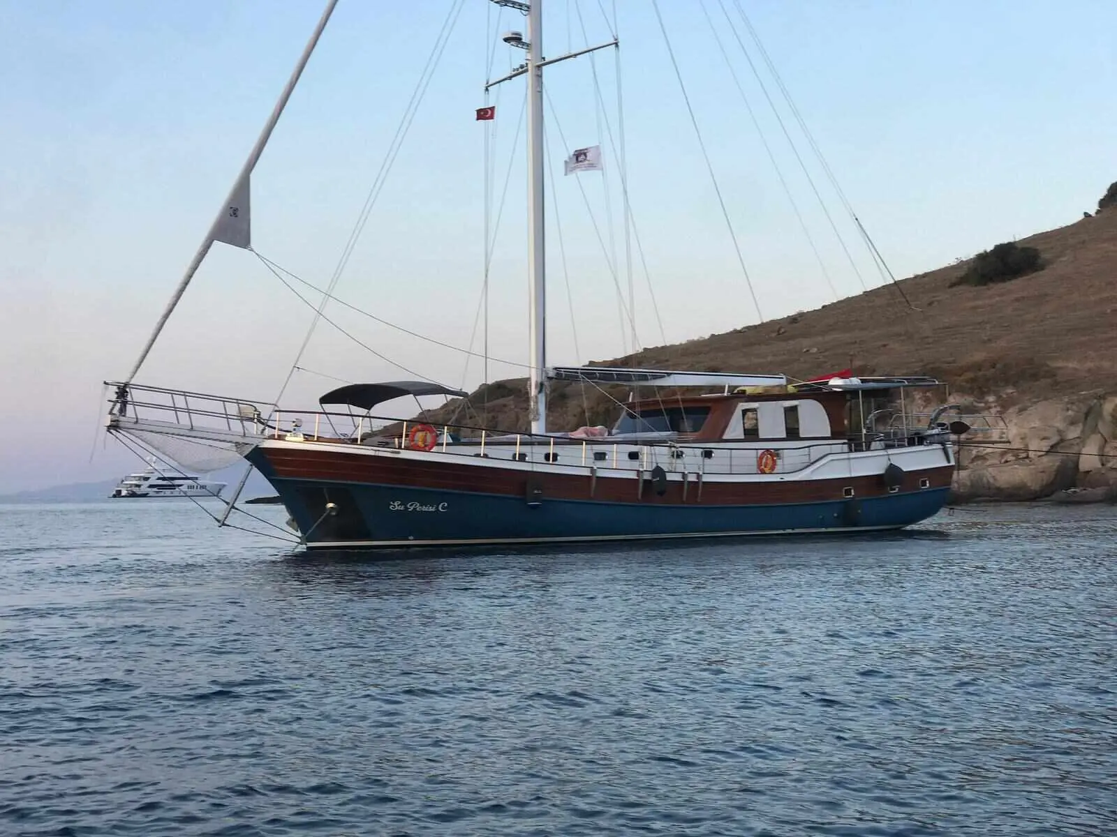 Su Perisi C | 4-Cabin Luxury Gulet | Bodrum Charter | Booktheboat 