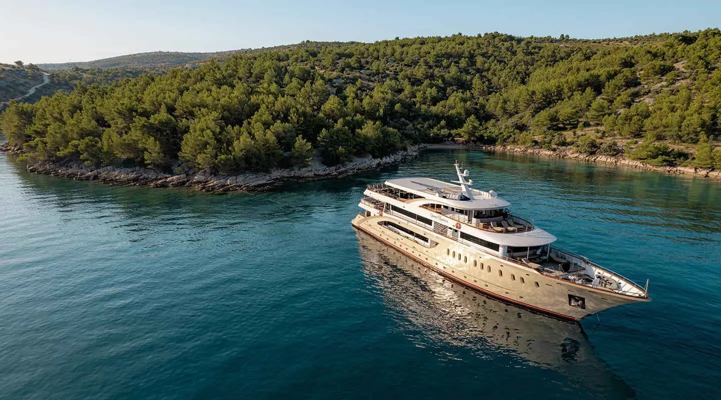 Queen Eleganze | 17-Cabin Luxury Motor Yacht | Croatia Charter | Booktheboat