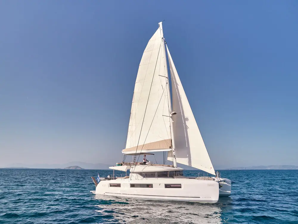 Efkrati | Lagoon 51 | 6-Cabin Luxury Catamaran | Greece Charter | Booktheboat