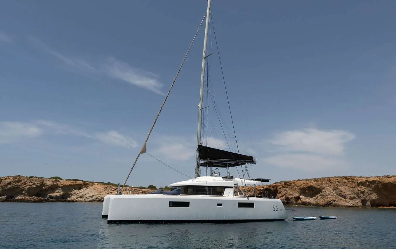 Queen Of Diamonds | Lagoon 52 | 5-Cabin Luxury Catamaran | Greece Charter | Booktheboat