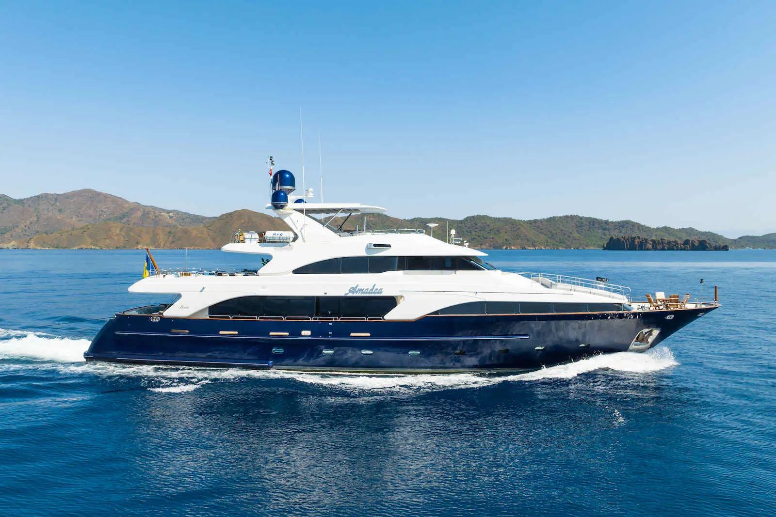 Amadea | 4-Cabin Luxury Motor Yacht | Rhodes Charter | Booktheboat 