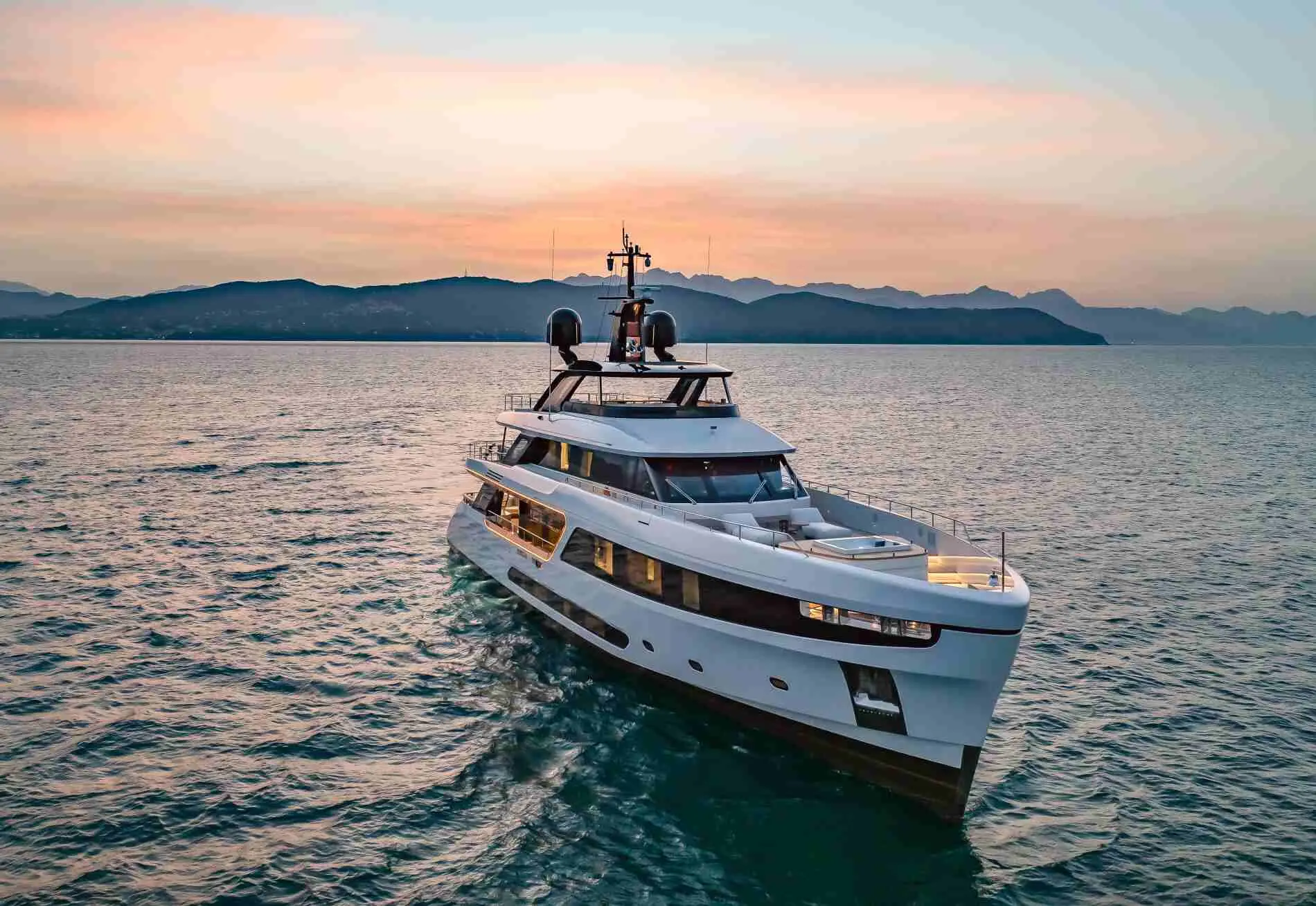 Dawo | Benetti Motopanfilo 37 | 5-Cabin Luxury Motor Yacht | Croatia Charter | Booktheboat 