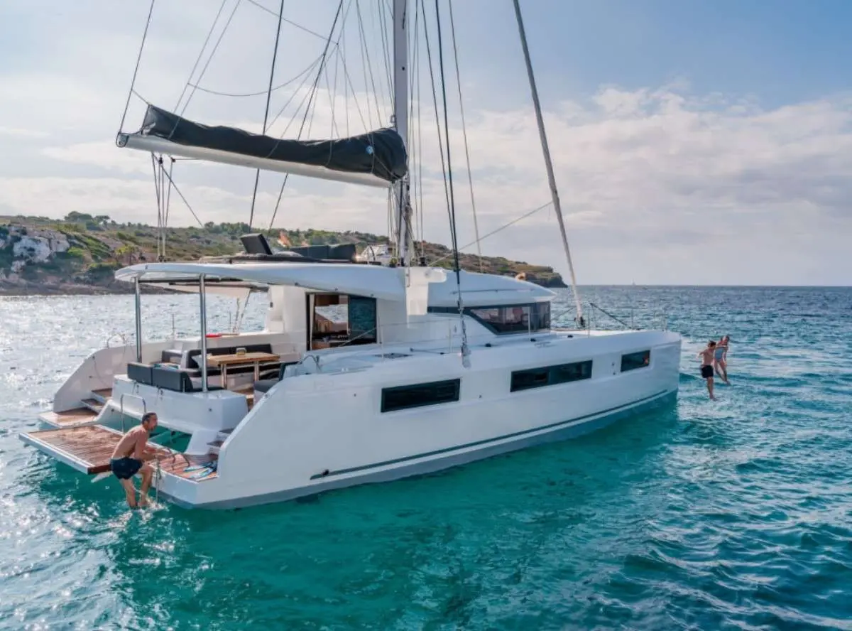 Andare Avanti | Power 67 | 6-Cabin Luxury Catamaran | Lavrion Charter | Booktheboat 