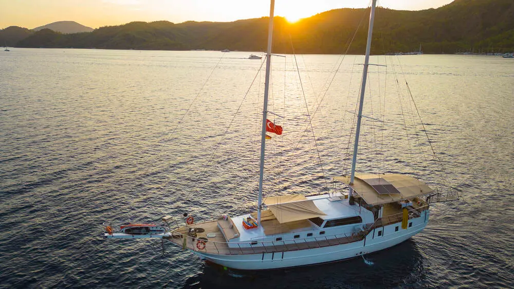 Flores | 6-Cabin Luxury Gulet | Göcek Charter | Booktheboat