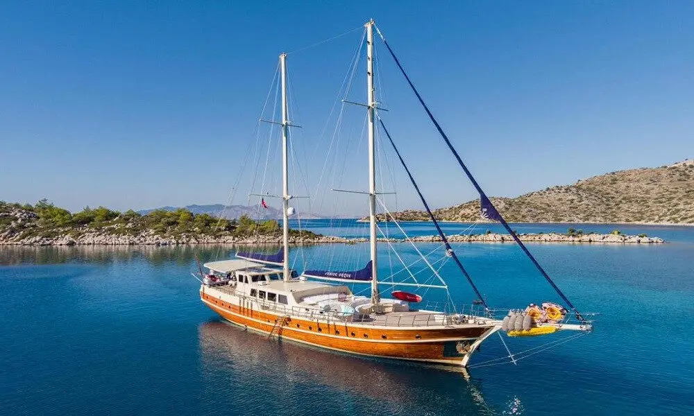 Junior Orcun| 6-Cabin Luxury Gulet | Marmaris Charter | Booktheboat