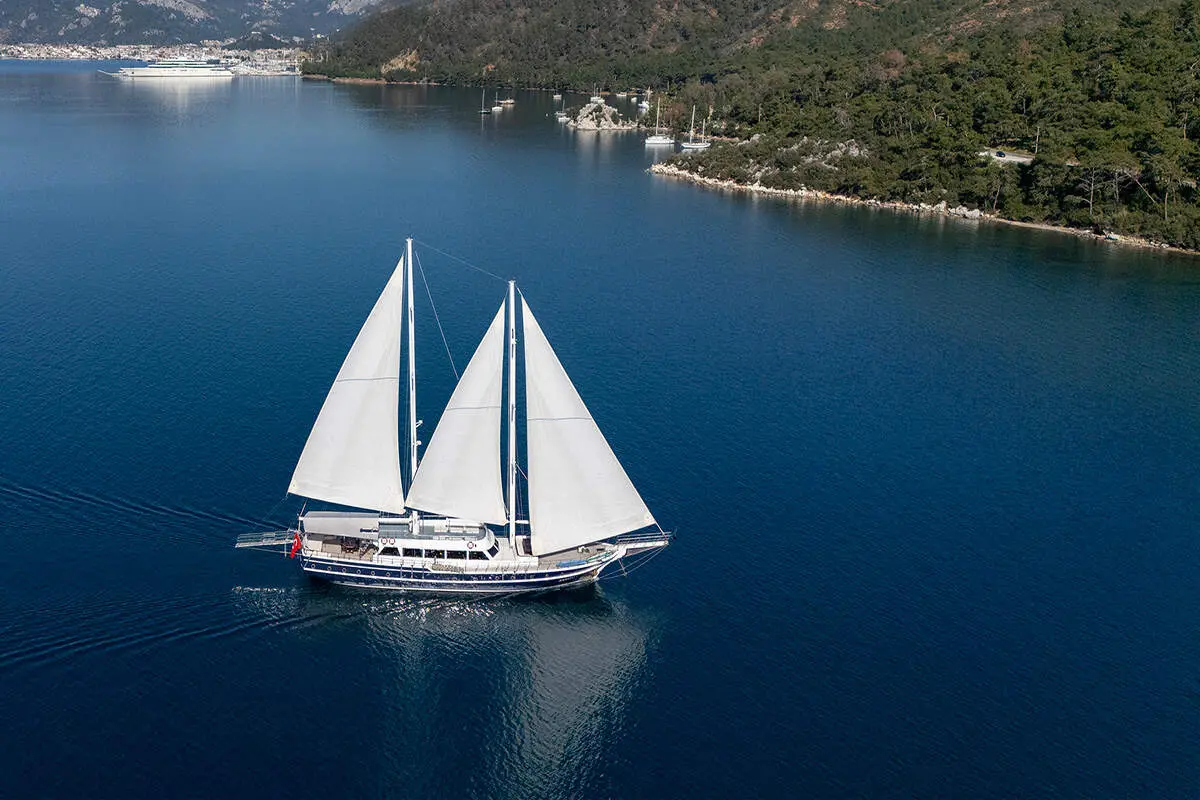 Saraylı 1 | 5-Cabin Luxury Gulet | Marmaris Charter | Booktheboat 