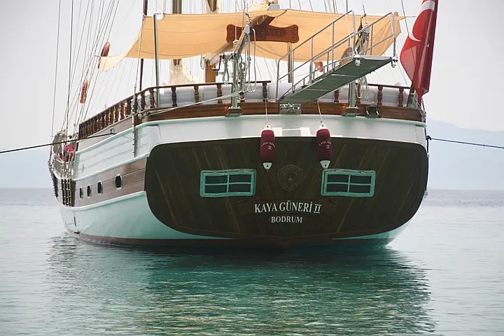 Kaya Guneri II